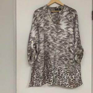 NWT Chico’s Travelers Collection Animal Print Top